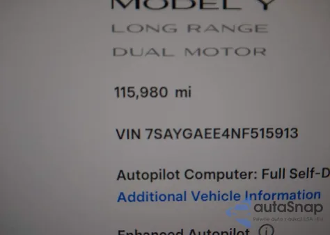 2022 Tesla Model Y Long Range Dual Motor All-Wheel Drive z USA, uszkodzony, nr VIN 7SAYGAEE4NF515913
